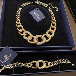 Swarovski Set: Necklace & bracelet in two tone